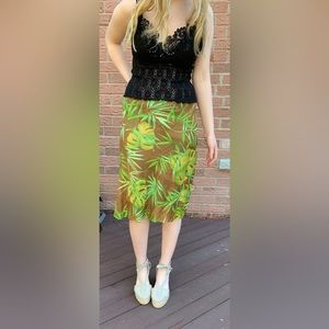 Green & light brown linen skirt at knee length pastoral leaves patten Eur42 US10